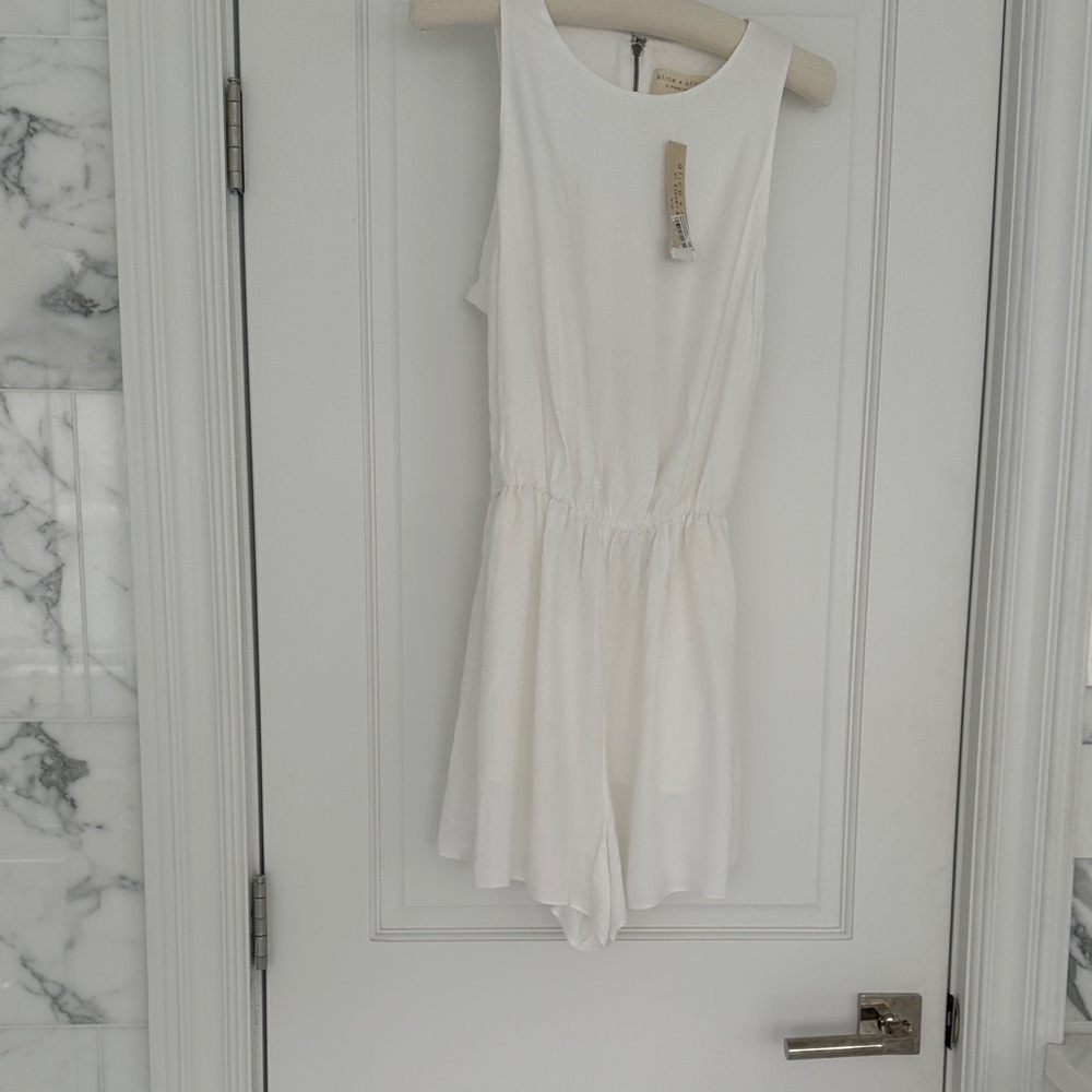 Alice + Olivia White Sleeveless Romper